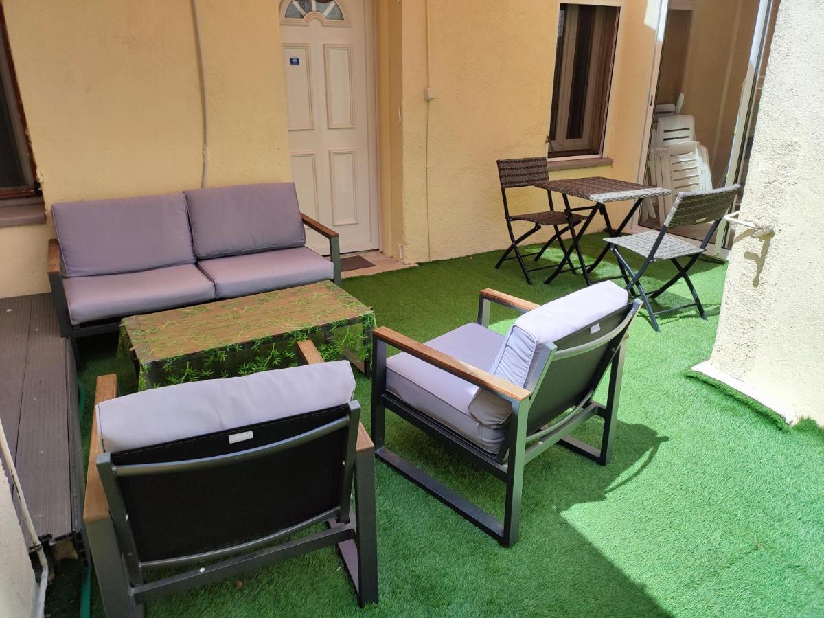 Maison Climatisee ,2 Chambres, Parking Compris