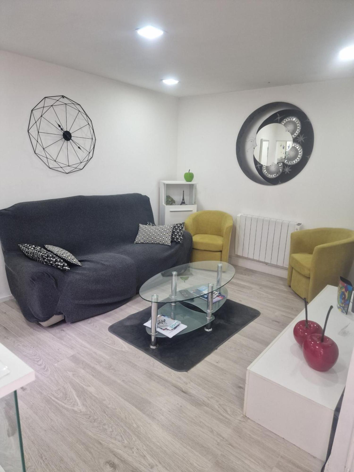 Maison Climatisee ,2 Chambres, Parking Compris