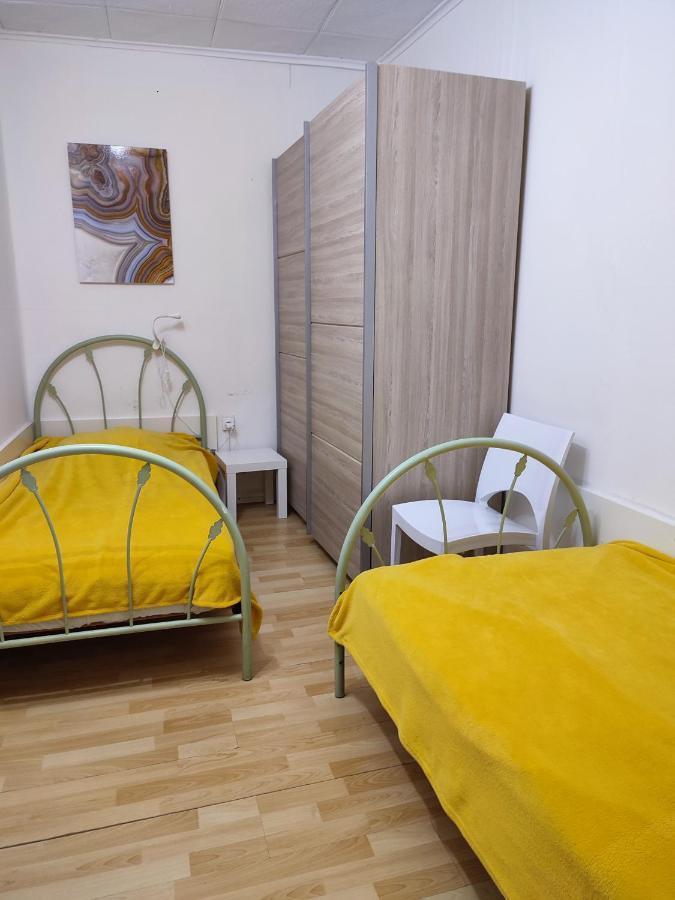 Maison Climatisee ,2 Chambres, Parking Compris Hébergement de vacances
